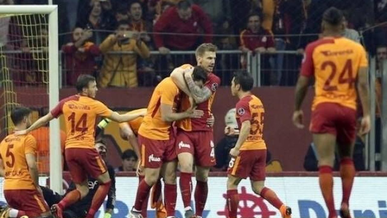 Melo'nun yanına bir futbolcumuz daha gidiyor? Nagamoto'ya sordular...