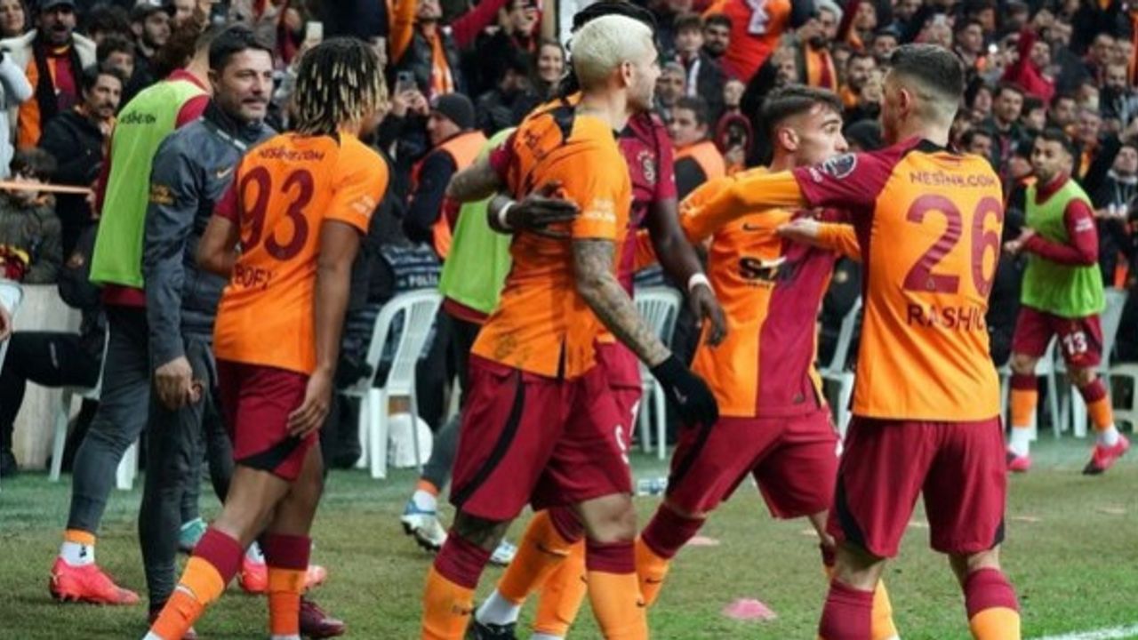 Galatasaray evinde Antalyaspor'u ağırlıyor