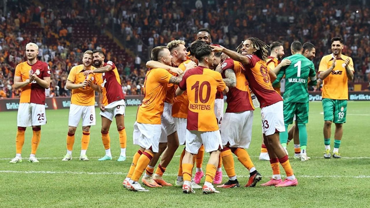 Galatasaray'a 9 milyon euro'luk resmi teklif geldi