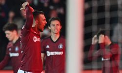 Sparta Prag evinde hata yapmadı, kazandı: 2-1