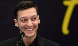 Mesut Özil'in takımı Dries Mertens için devrede!