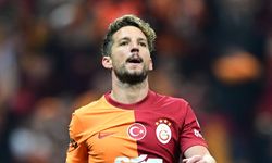 Dries Mertens'in sözleşmesi resmen uzatıldı