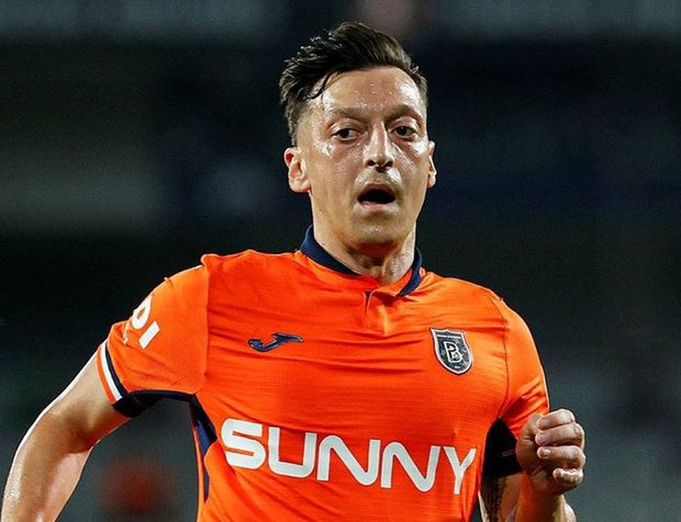 Mesut Özil Galatasaray'ın transferini engelledi