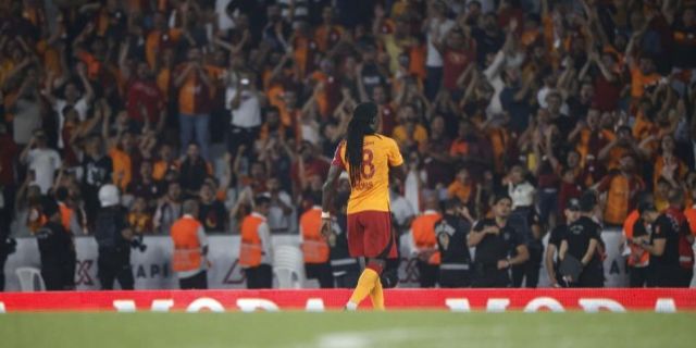 Gomis Galatasaray'dan ayrılacak