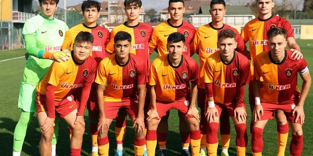 Galatasaray'ın 17'lik yıldızına dünya devleri talip oldu! PSV, Leverkusen...