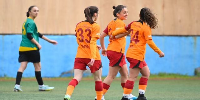 Galatasaray Kadın Futbol Takımından 13 gollü galibiyet