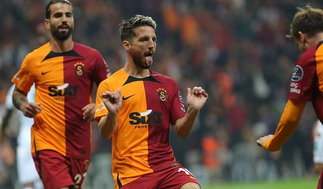 Galatasaray'a 2 futbolcudan iyi haber