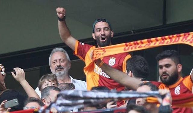 Galatasaray'a orta saha transferi Arda Turan'dan