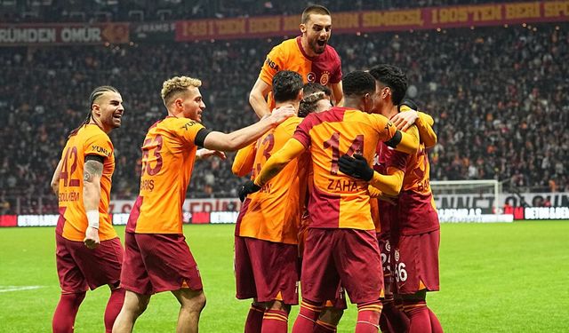 Galatasaray'da 3 futbolcu kart sınırında