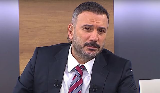 Ertem Şener: "Galatasaraylı futbolcuların alkışlaması lazım"