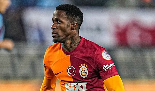 Wilfried Zaha Galatasaray'da kalacağını açıkladı