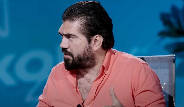 Rasim Ozan'dan Dursun Özbek'e övgüler: "1 göz odada..."