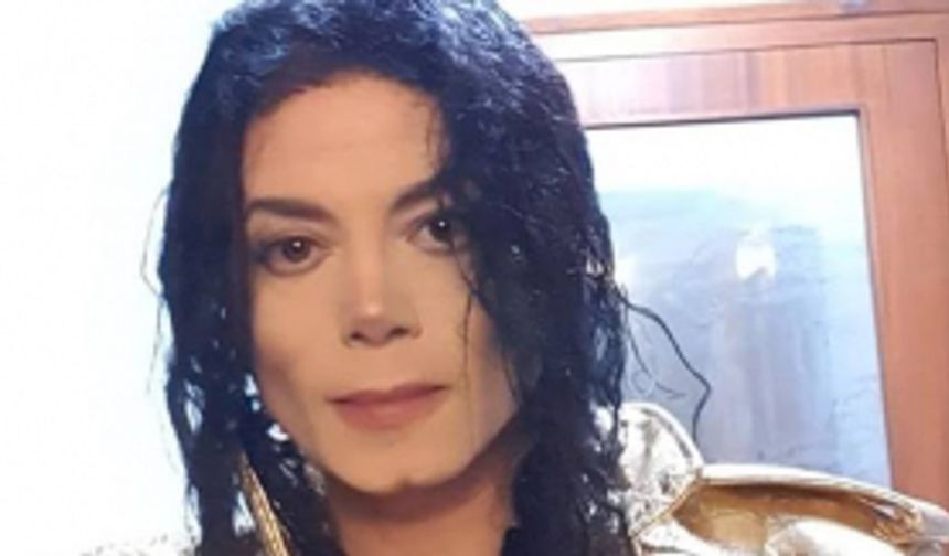 Michael Jackson yaşıyor mu? Yeni görüntüsü ortaya çıktı. ( Sergio Cores )