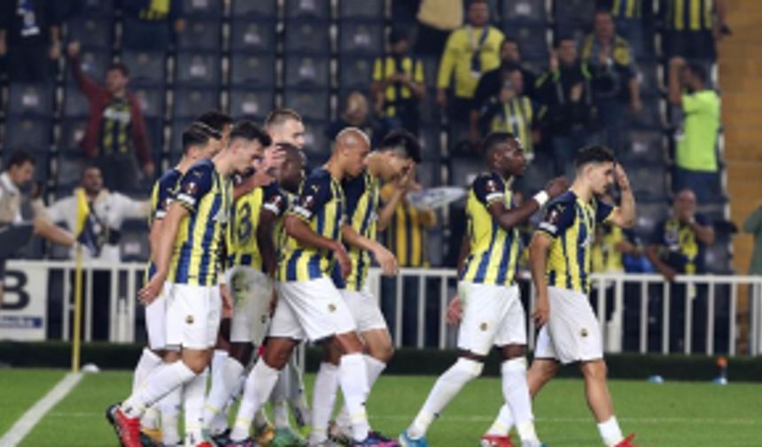 Fenerbahçe - Slavia Prag şifresiz izle
