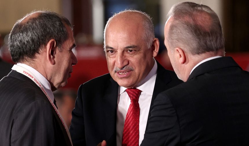 Mehmet Büyükekşi, Dursun Özbek'i toplantıdan kovdu