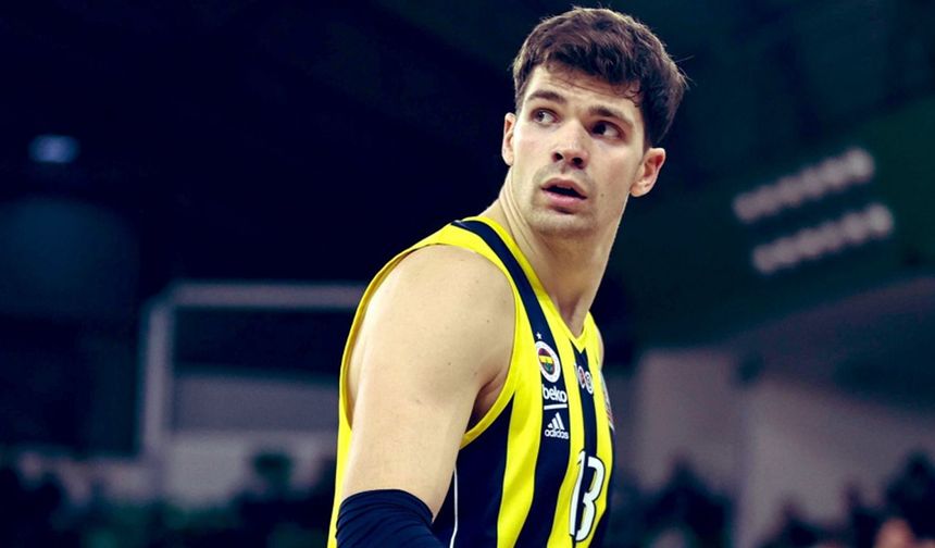 Fenerbahçeli basketbolcu, Galatasaray'a küfürler savurdu