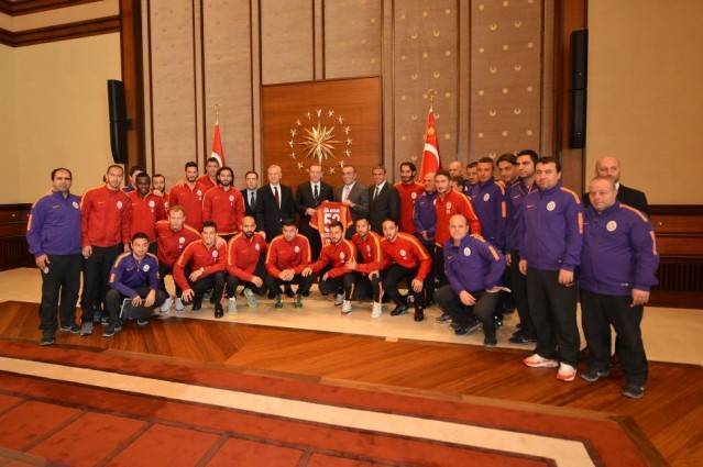 Galatasaray, Erdoğan'ı ziyaret etti