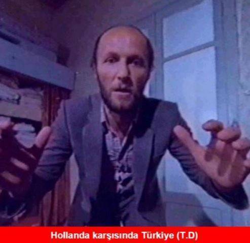 Türkiye-Hollanda caps'leri