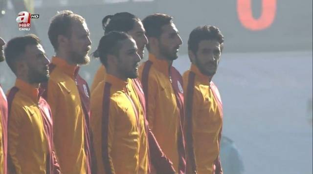 Tarık-Emre-Umut hepsini verelim.Donk da kalsın.Para falan da istemez.Hakkını helal etsin Kasımpaşa yeter.