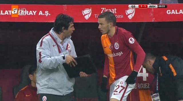 Sosyal medya yıkıldı