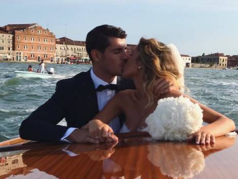 Alvaro Morata hayranı ile evlendi