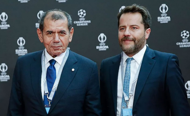 ÖZBEK İLE TRANSFER TOPLANTISI

Erden Timur, Cuma günü Türkiye&#039;ye dönüp Dursun Özbek ile toplantı yapacak.

Özbek ile yapılacak toplantının ardından transfer adımlarının daha hızlı atılması planlanıyor.