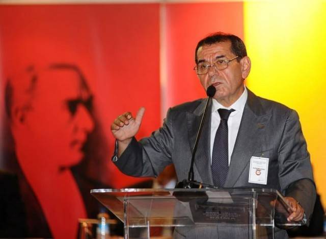 Yönetim, ikinci kampa götürülmeyecek oyunculara 'kendinize kulüp bulun' diyecek.