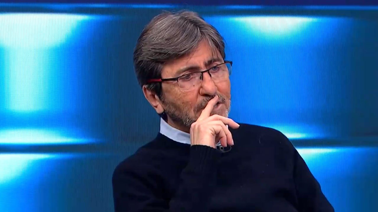 Rıdvan Dilmen'den lig yorumu: "50 yılda bir olur..."