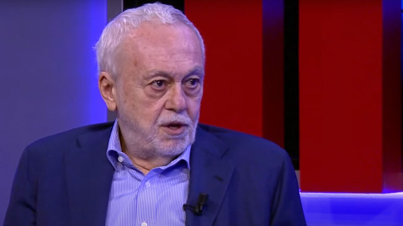Ömer Üründül'den övgüler: "Basmadık yer bırakmıyor..."